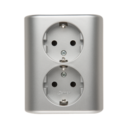 Priză dublă Schuko încastrată cu protecție pentru circuitele de curent versiune scandinavă 16A, 250V~, conector rapid, argintiu mat Kontakt Simon EGSZ2SPZ/43